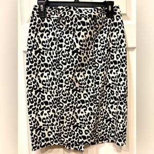 Ann Taylor skirt‎ leopard print women 4 animal print cotton knee length zippered